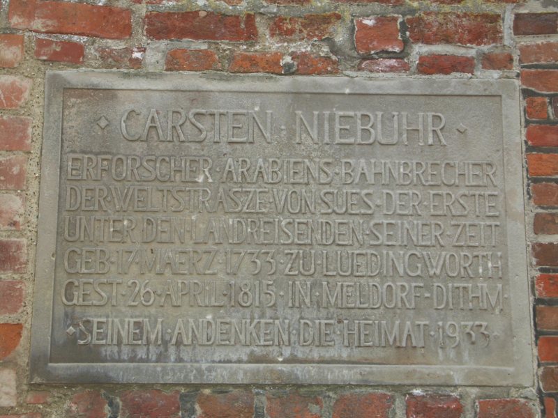 Die Carsten-Niebuhr-Gedenktafel 2011