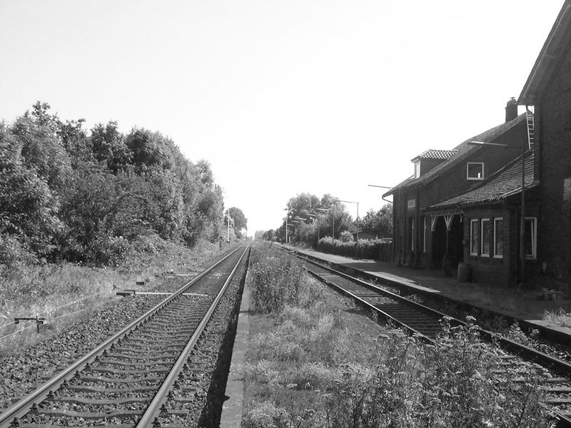 Datei:Bahnhof Altenbruch 2551.jpg