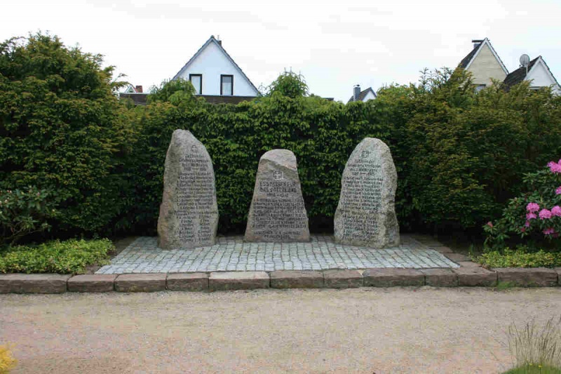 Datei:Kriegerdenkmal Franzenburg 1.jpg
