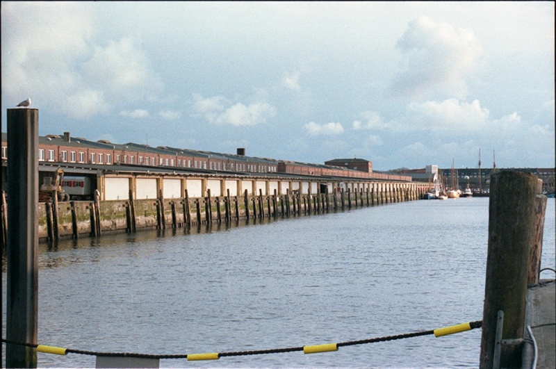 Datei:Fischereihafen 89.jpg