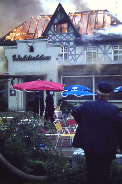 Datei:Brand Waldschloss 000152.jpg