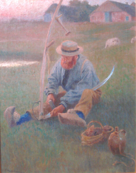 Datei:Duhner Landwirt beim Dengeln seiner Sense.jpg